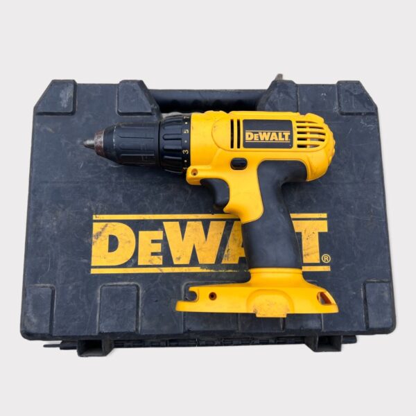 DEWALT DC759 18v Cordless Drill Driver 1/2" Tool Only Tested w/ Case