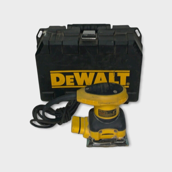 DeWalt D26441 1/4 Sheet Heavy Duty Palm Sander w/ original case (SPG004348)