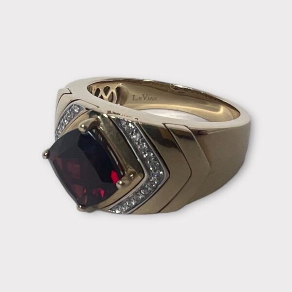 Men's LeVian Pomegranate Garnet(2.5ct)& Diamonds(1/8cttw) 14k Ring (SPG056428)