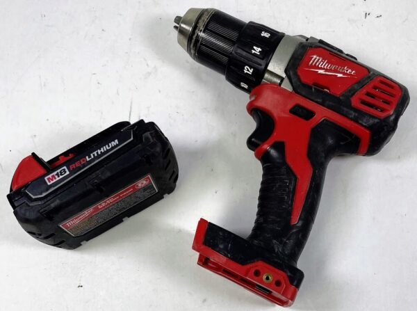 Milwaukee 2606-20 M18 Compact 1/2" Drill Driver W/1.5Ah Battery (SPG063201)