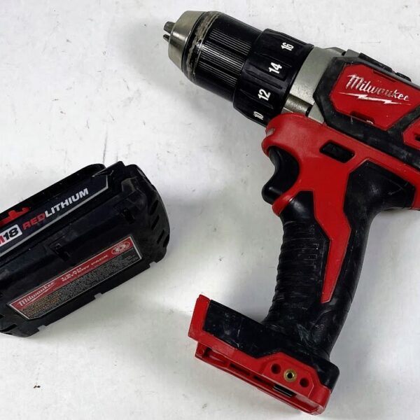 Milwaukee 2606-20 M18 Compact 1/2" Drill Driver W/1.5Ah Battery (SPG063201)