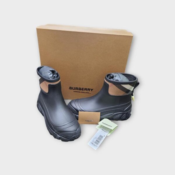 Burberry Ryan Low Woman Boots Size 40/ 10 US New (SPG063299)