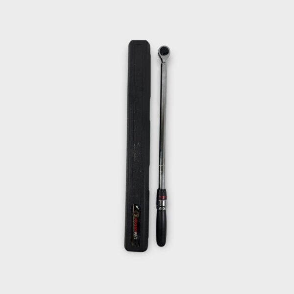 Husky 39104 1/2" Drive 50-250 ft-lbs Torque Wrench w/ Case (SPG063768)