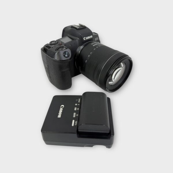 Canon EOS R 30.3MP Digital Camera w/ RF Telephoto Lens 24-105mm f/4 (SPG063797)