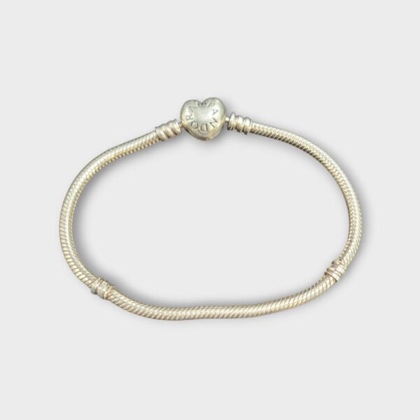 Authentic Pandora Moments Heart & Snake Chain Charm Bracelet S925 (SPG064497)