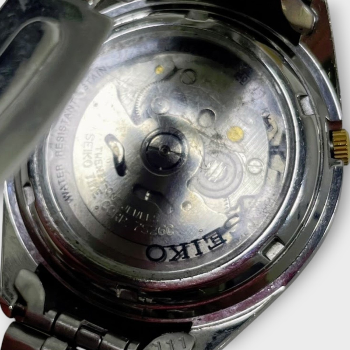 Seiko 5 7S26-03V0 White Dial Day Date Automatic Mens Watch JAPAN (SPG064505)