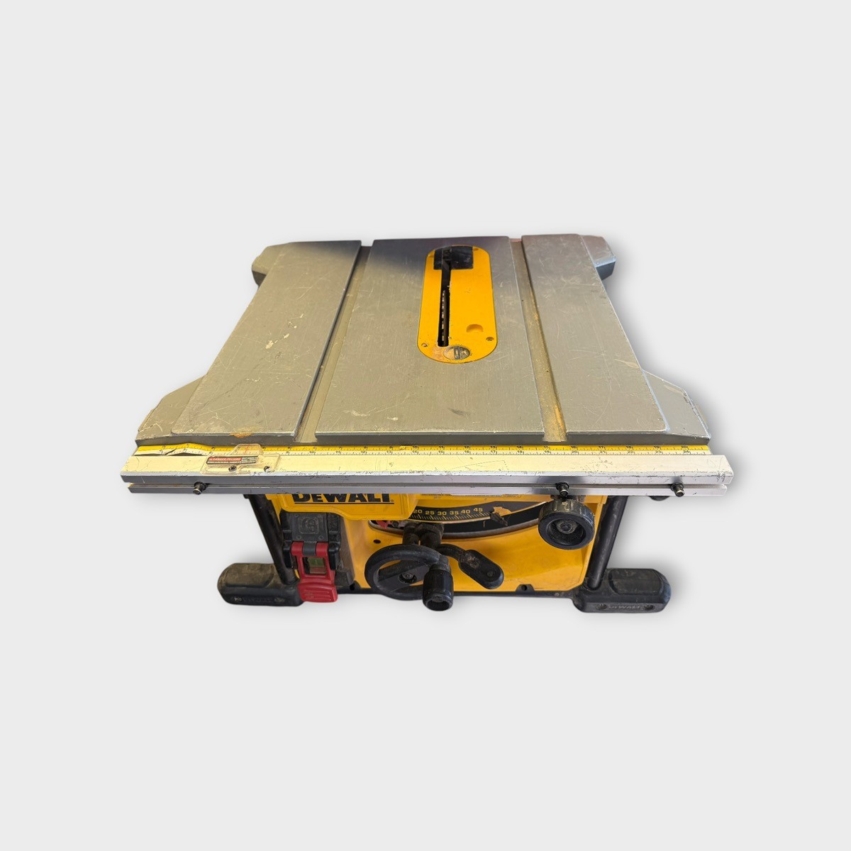 DEWALT DWE7485R 15A 8-1/4" Corded Table Saw (Pickup Only) READ Ad (SPG064533)