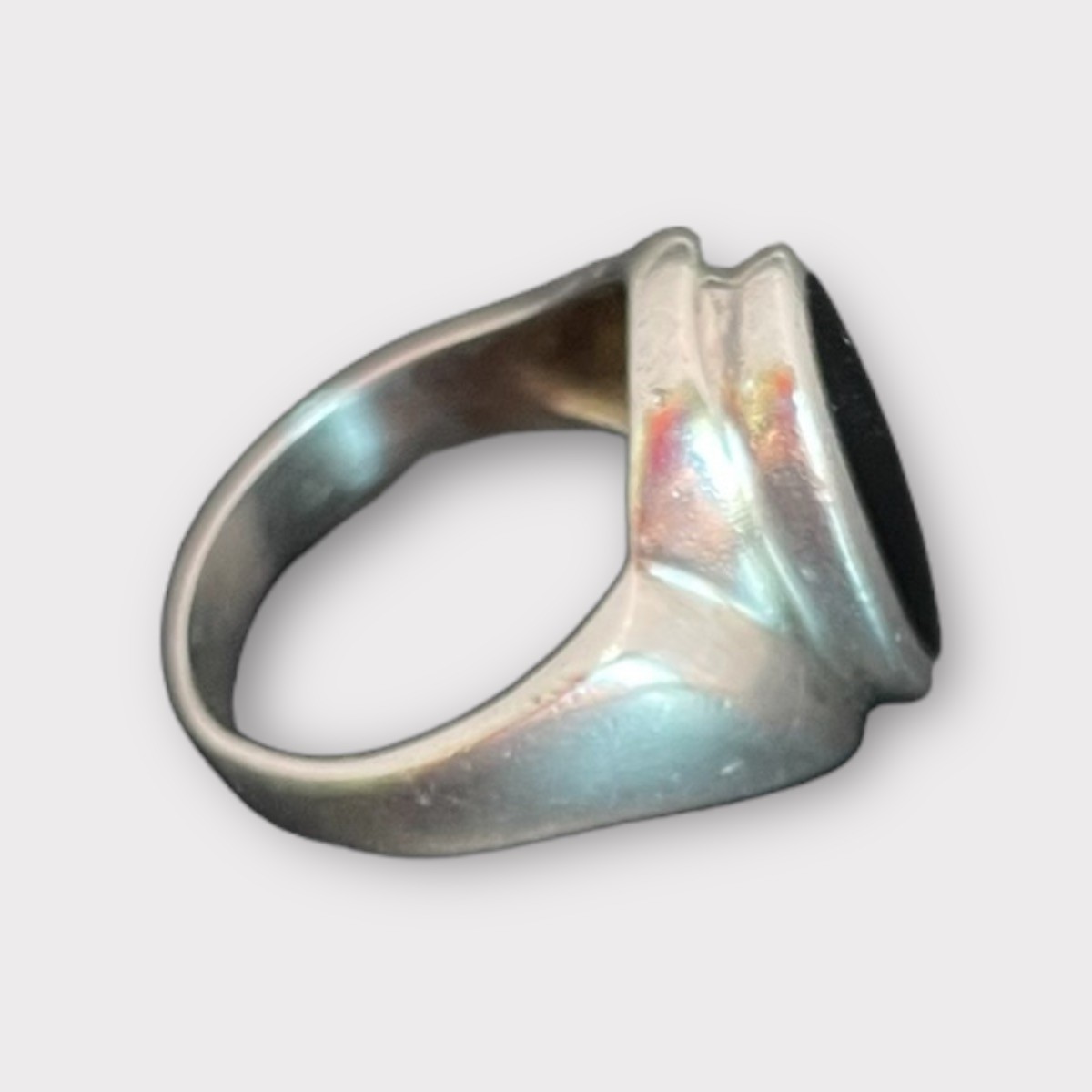 Lady's Silver Ring with Black Oval Stone 2.8dwt Size:6 (SPG052365)