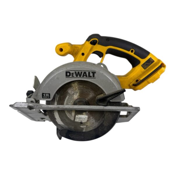 DEWALT DC390B 6-1/2" (165mm) 18V Cordless Circular Saw (Tool Only)