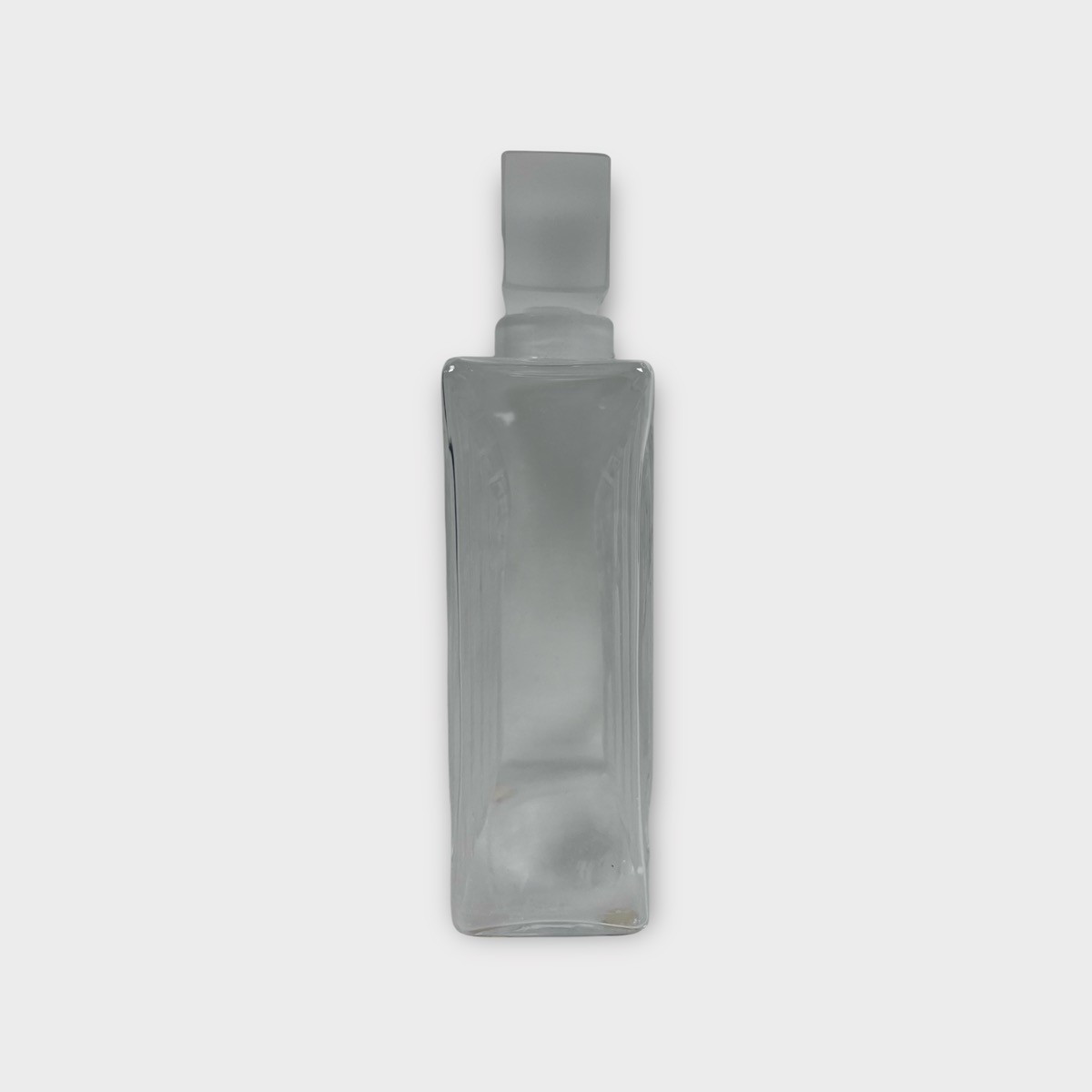 Lalique Crystal Decanter DUNCAN with Two Nudes 2 Femmes 8” (SPG059475)