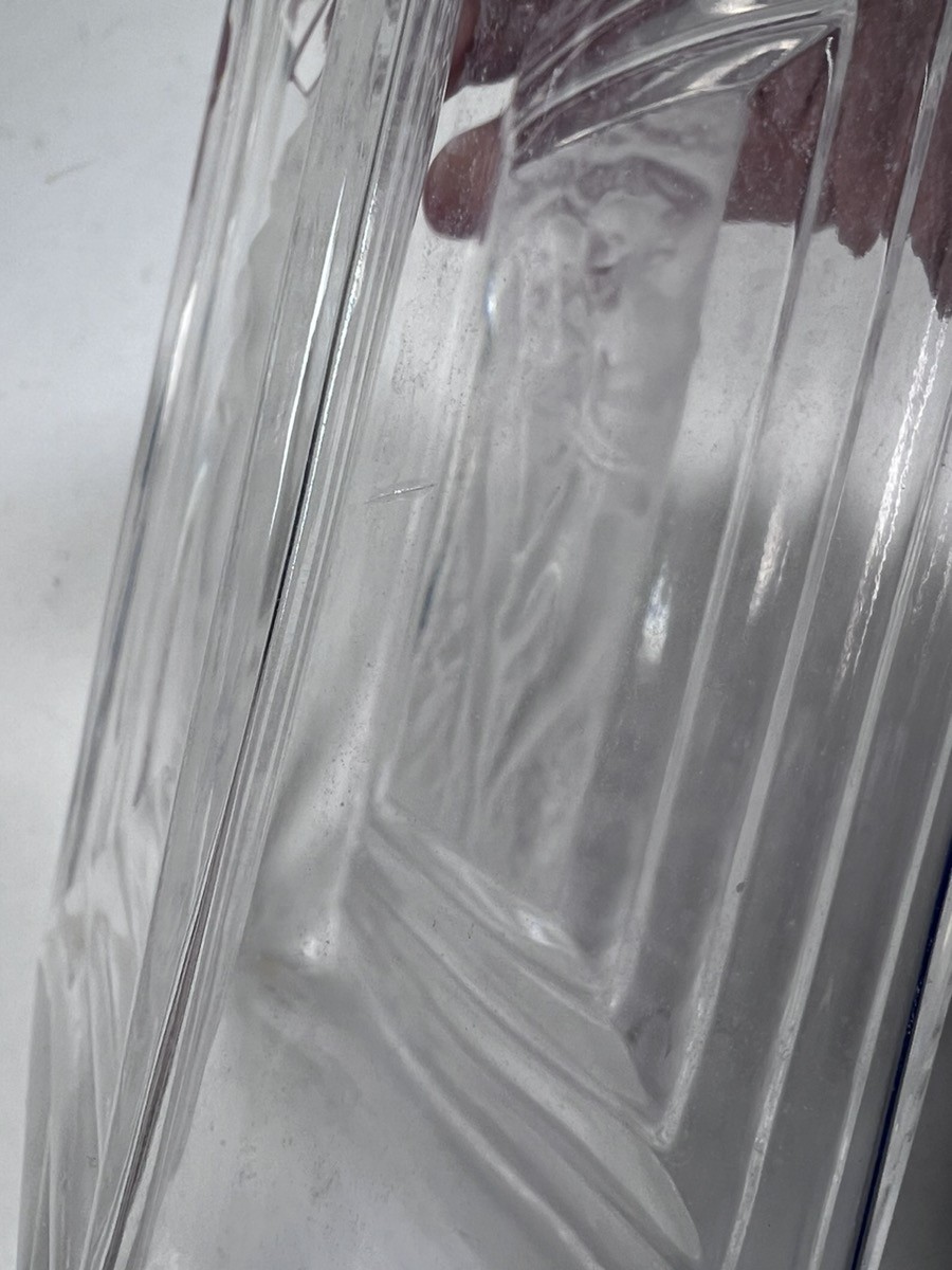 Lalique Crystal Decanter DUNCAN with Two Nudes 2 Femmes 8” (SPG059475)