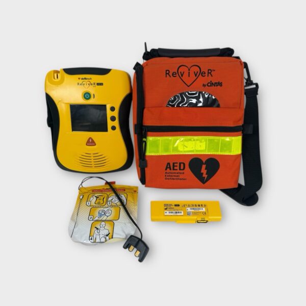 Defibtech REVIVER View AED DDU-A2300EN w/ Pad, Case, & Battery (unit has cracks)