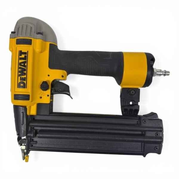 DEWALT DWFP12233 18-Gauge Precision Point Pneumatic Brad Nailer (SPG065549)