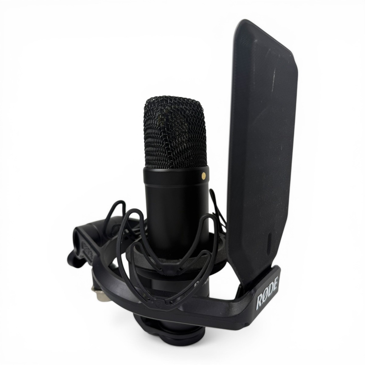 Rode NT1-KIT Cardioid Condenser Microphone with Shock Mount & Screen (SPG065564)