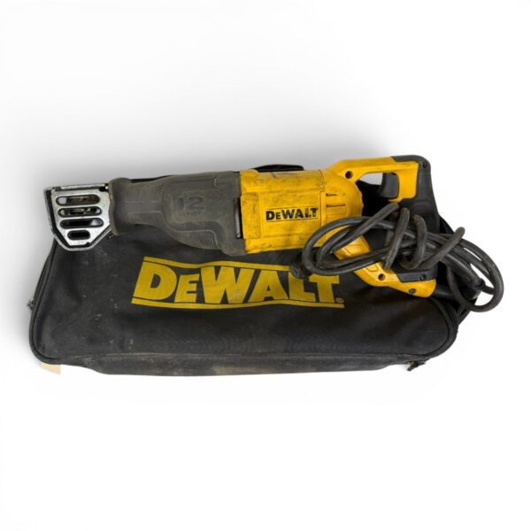 DeWalt DWE305 12A Variable Speed Corded Electric Reciprocating Saw (SPG065629)