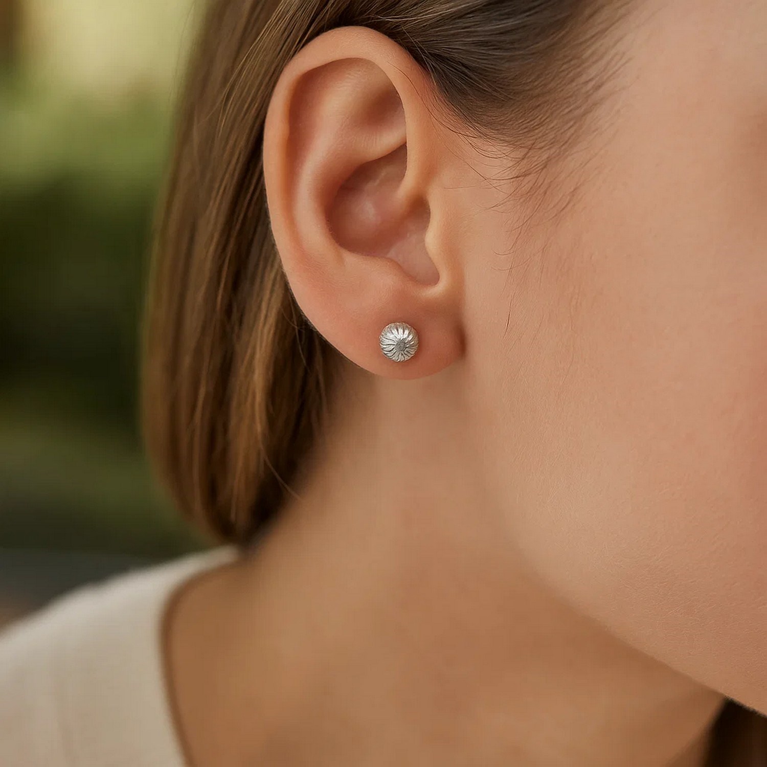 14K White Gold Ball Earrings with Linear Texture(5mm) - Image 3