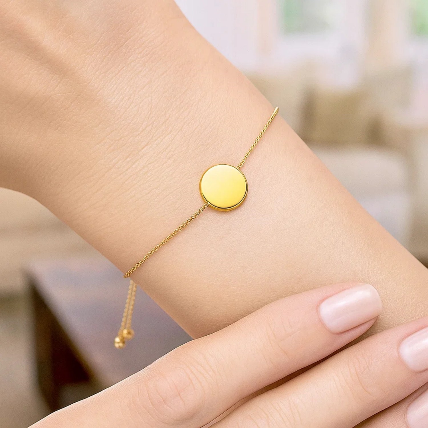 Adjustable Bracelet with Shiny Circle in 14k Yellow Gold (7.50 mm) - Image 5