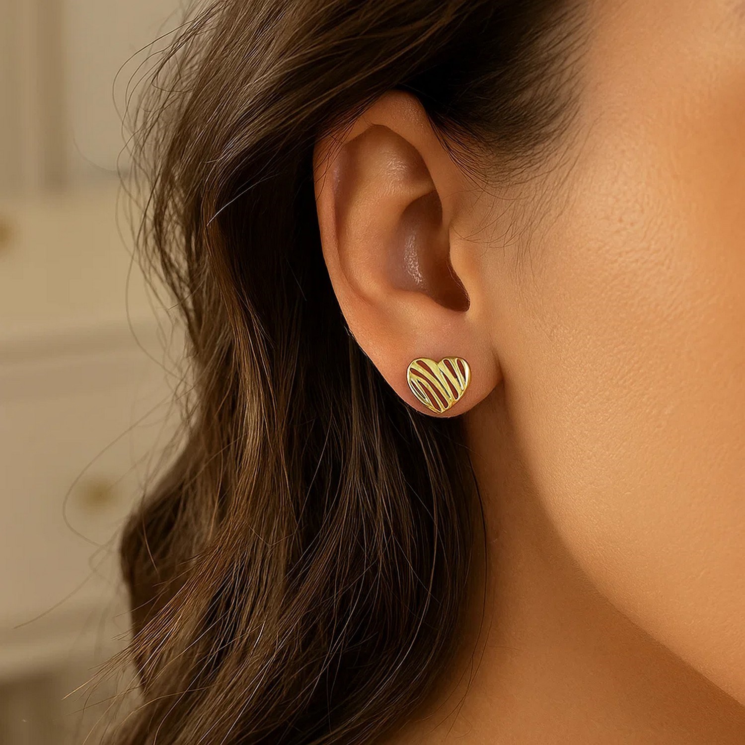 14K Yellow Gold High Polish Scribble Heart Stud Earrings - Image 3