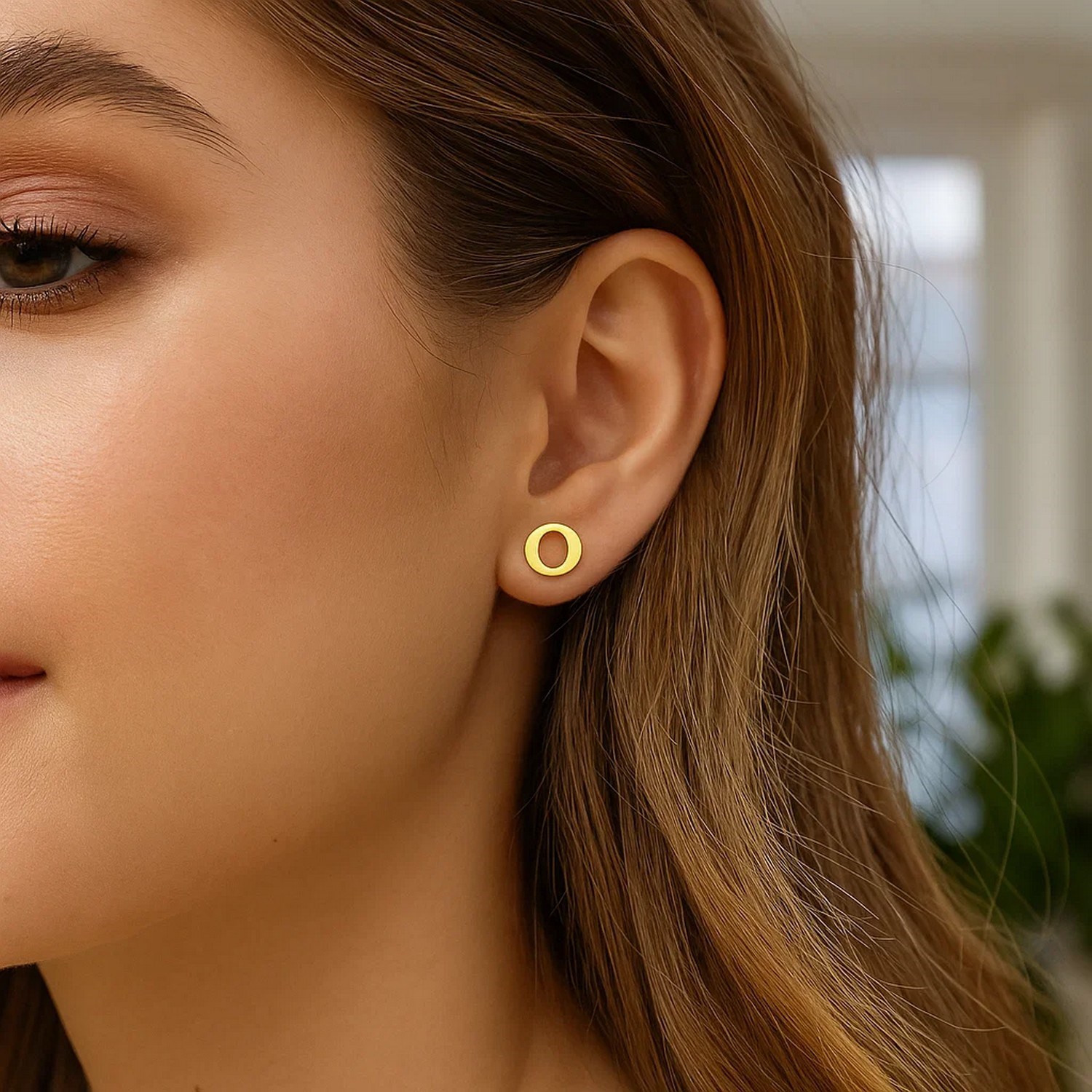 14K Yellow Gold Yours Truly Initial O Stud Earrings - Image 2