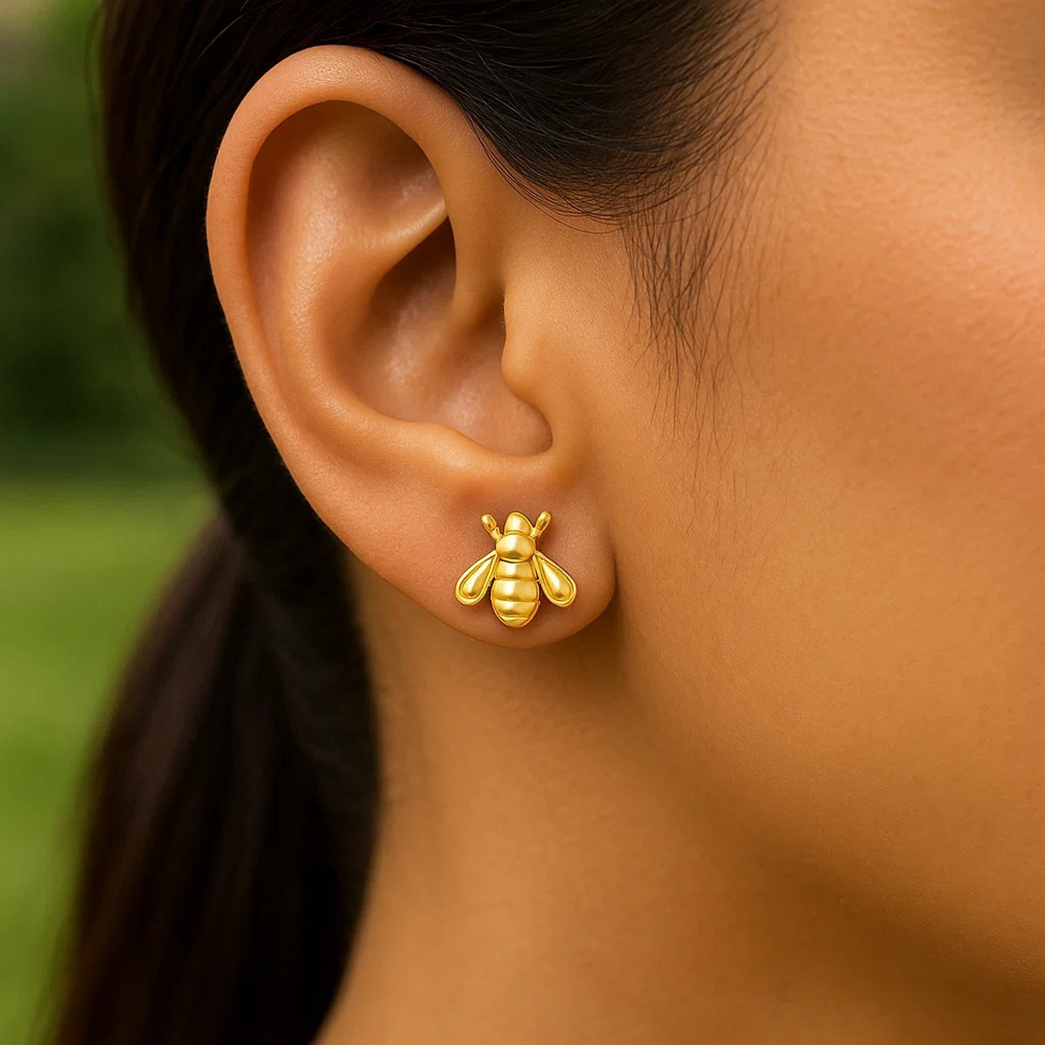 14k Yellow Gold Bee Stud Earrings - Image 3