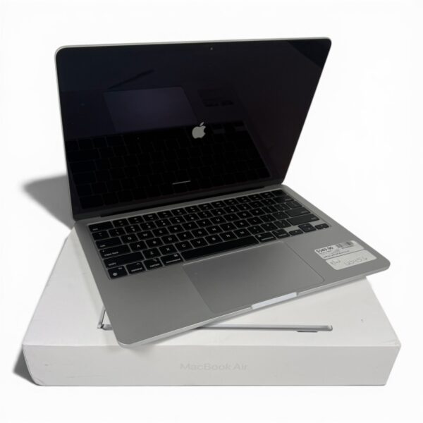Apple MacBook Air 13.6" (256GB SSD M2 8GB) Laptop (Silver) MLXY3LL/A (SPG065650)