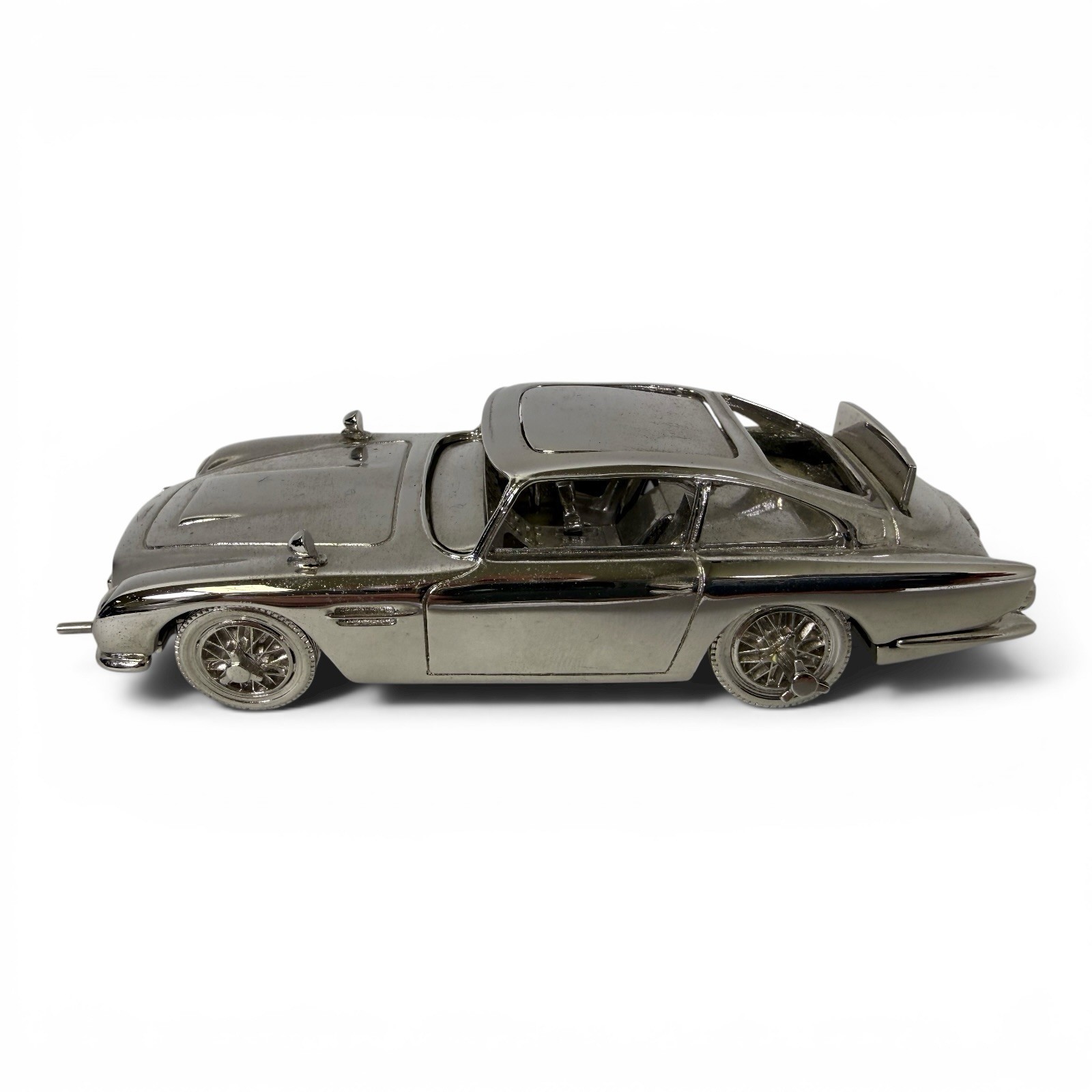 Danbury Mint 007 James Bond Aston Martin DB5 Diecast Model w/ Base & Pouch