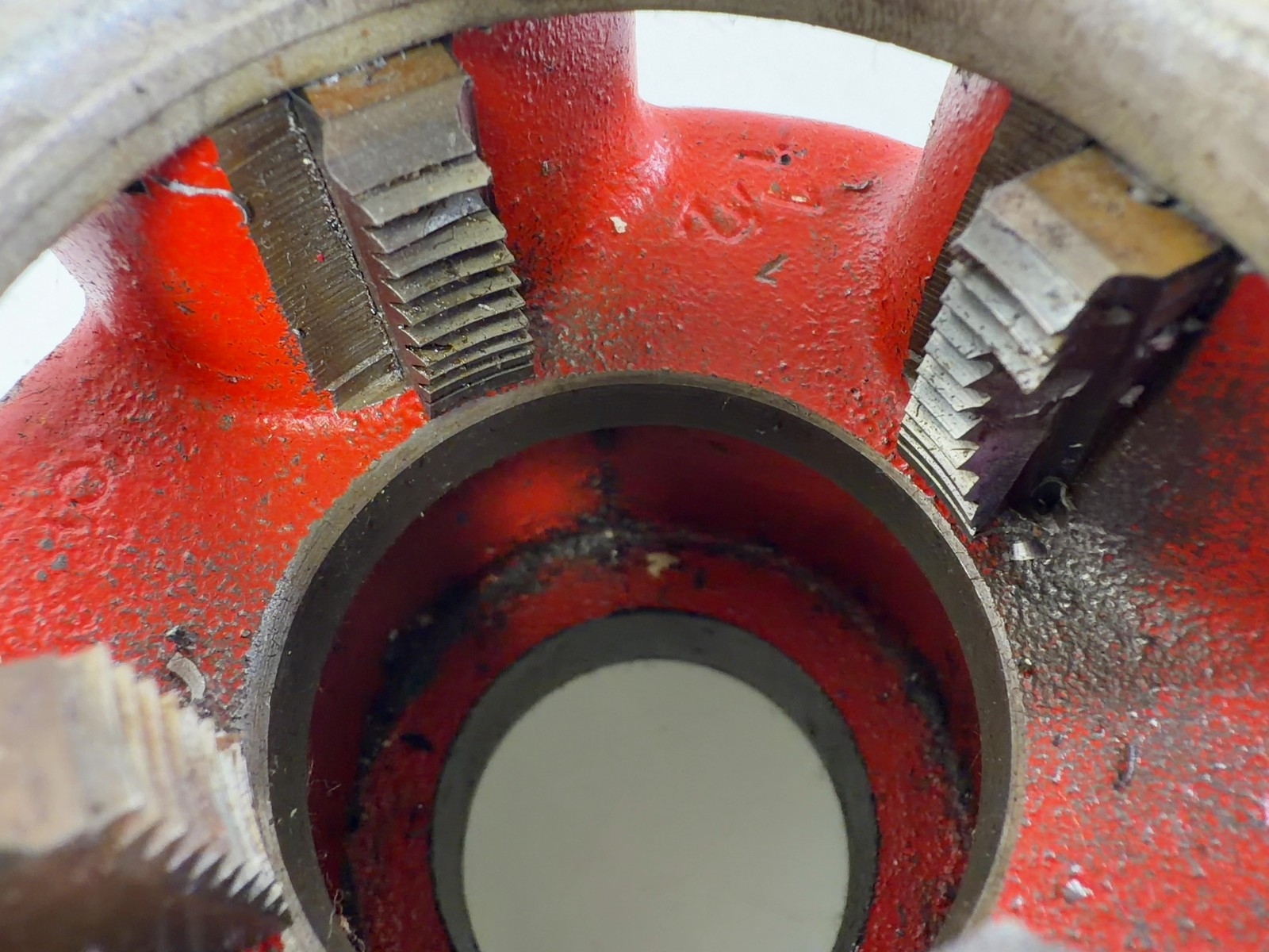 Ridgid 1-1/2" Pipe Threader Die Head – Fair, teeth worn, heavy cosmetic wear
