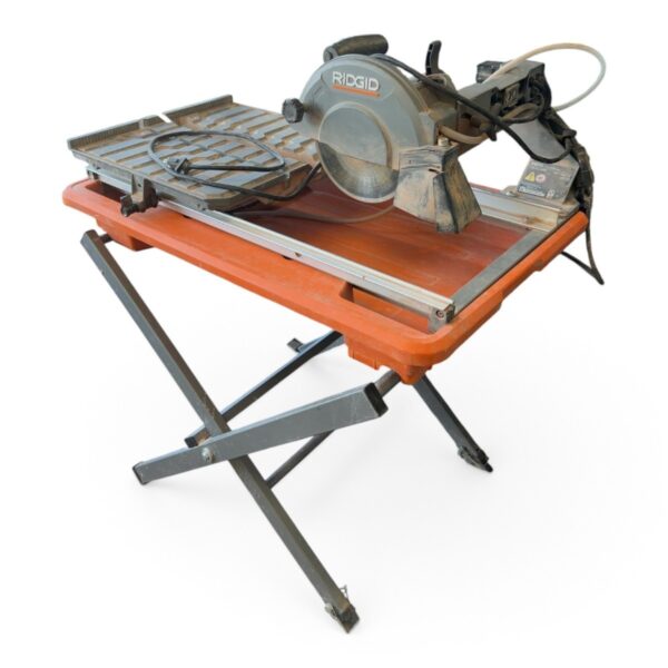 Ridgid R40312 7" Wet Tile Saw with Folding Stand – - Pickup Only (SPG066556)