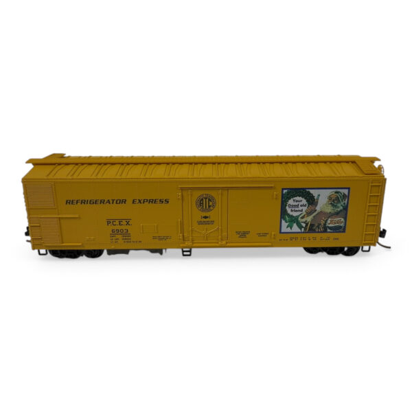 Micro-Trains N Scale 69100 Holiday Pepsi-Cola Reefer P.C.E.X. 6903 w/ Box