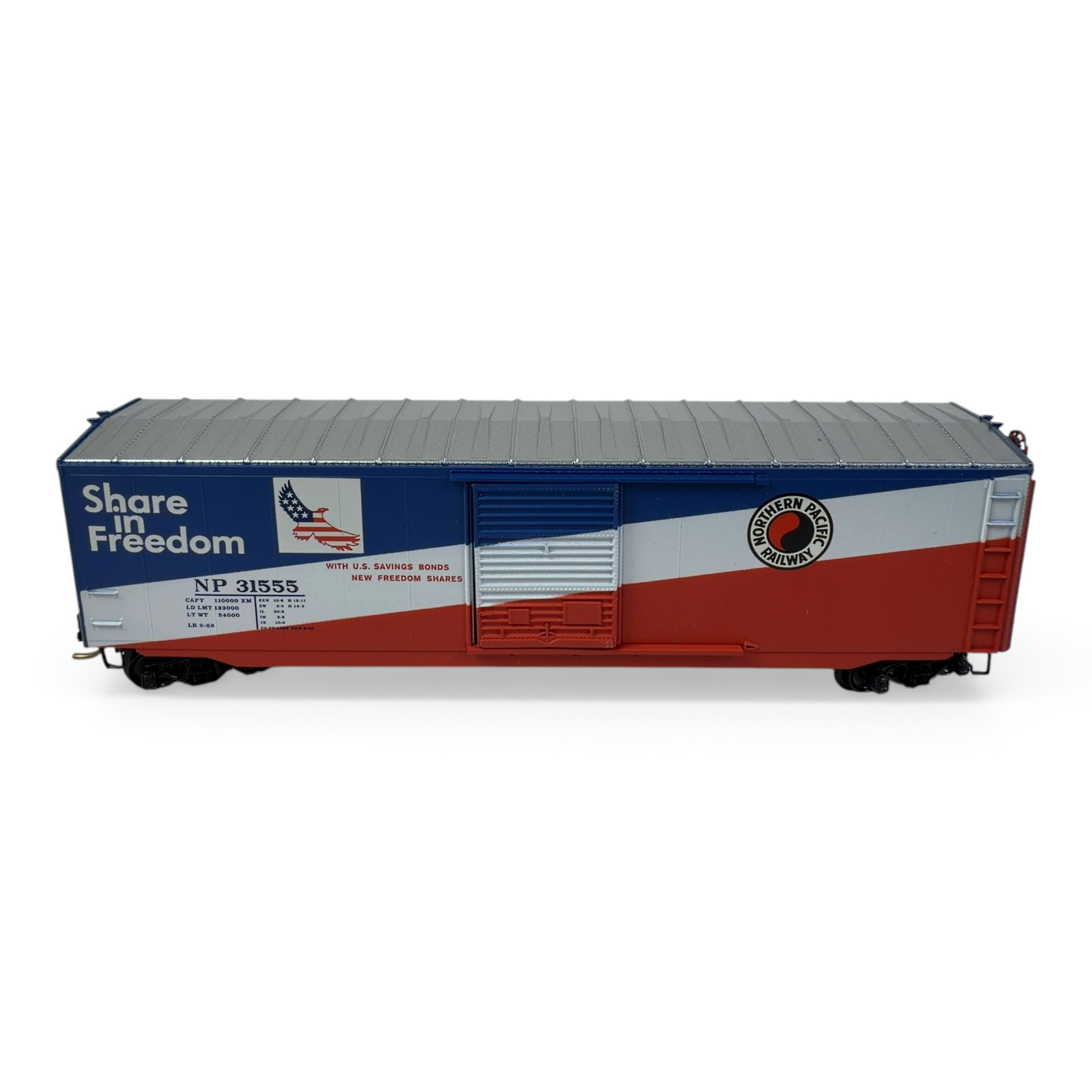 Micro-Trains 77010 N Scale NP Share in Freedom Boxcar NP 31555 with Case
