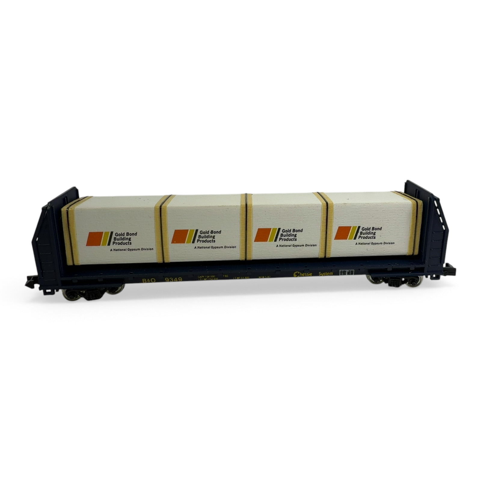 Con-Cor #0001-1221C 60' Bulkhead Flat Train Car Chessie System Gold Bond