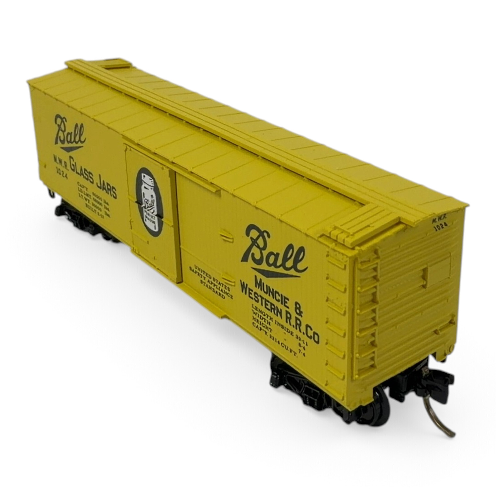 Micro-Trains 42030 N Box Car Muncie & Western Ball Glass Jars #1024 w/ Case